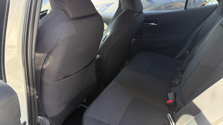 Toyota Corolla 2.0 VVT-i Hybrid Design 5dr CVT Hybrid Hatchback